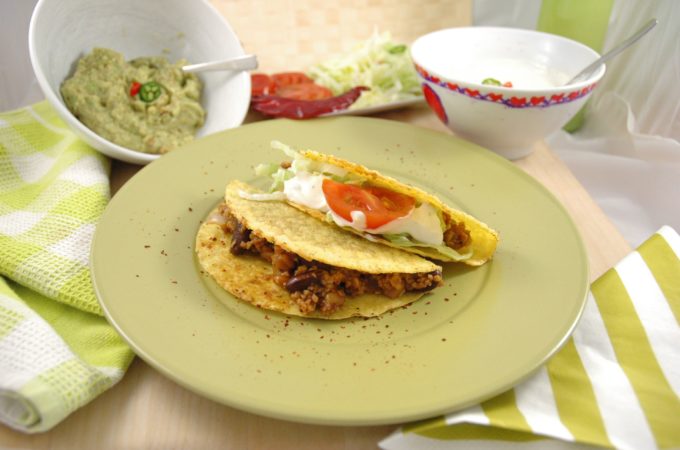 Flotte Taccos mit Vleischfüllung,